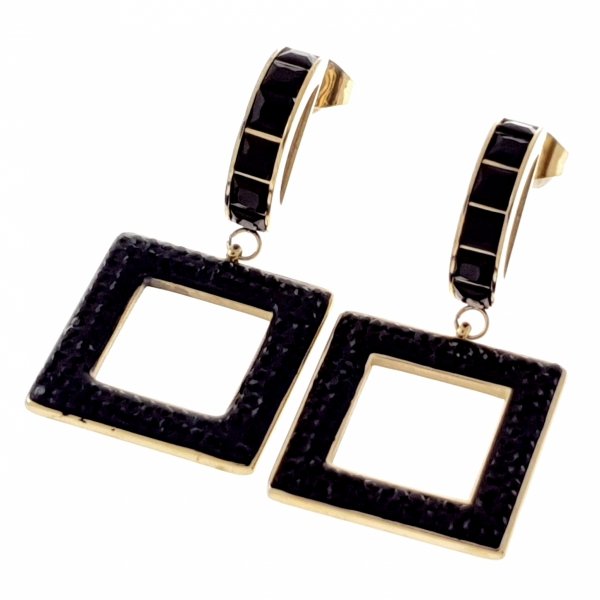 gold earrings made of stainless steel