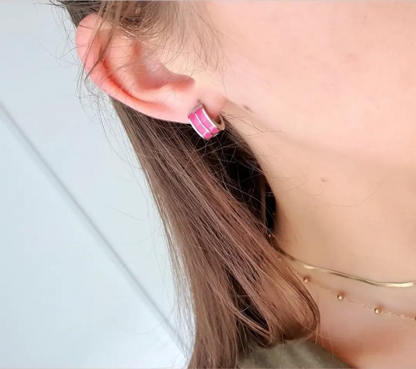 gold earrings made of stainless steel