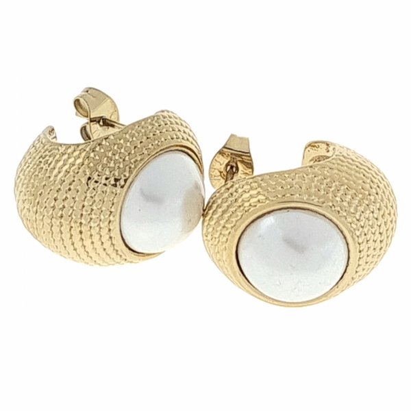 gold earrings made of stainless steel