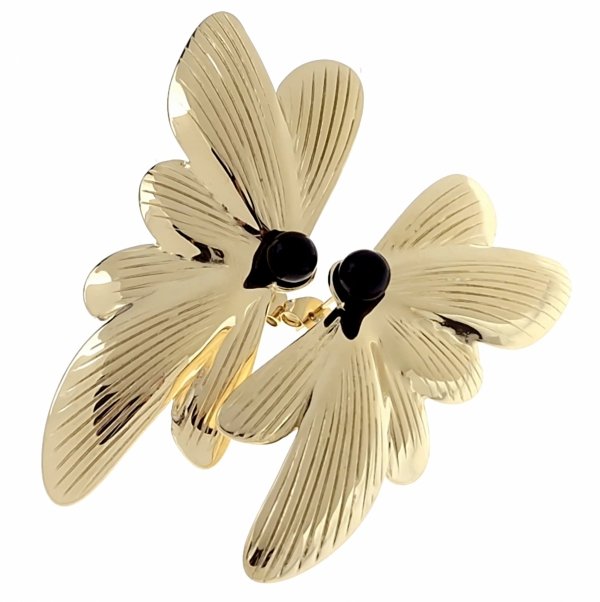 gold earrings made of stainless steel