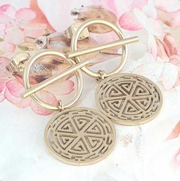 gold earrings made of stainless steel