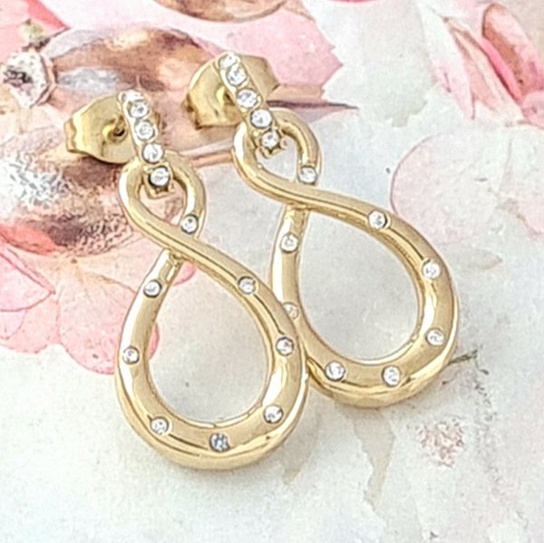 gold earrings made of stainless steel
