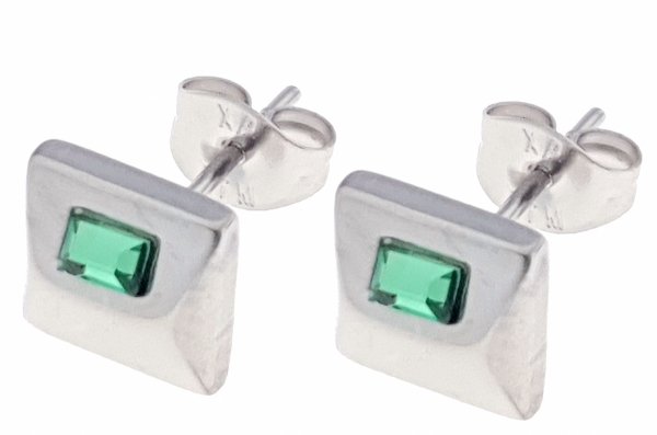 gold earrings made of stainless steel