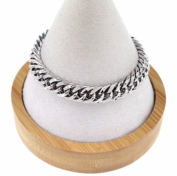 gold bracelet for a gold-plated leg