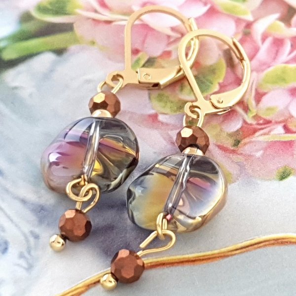 gold earrings made of stainless steel