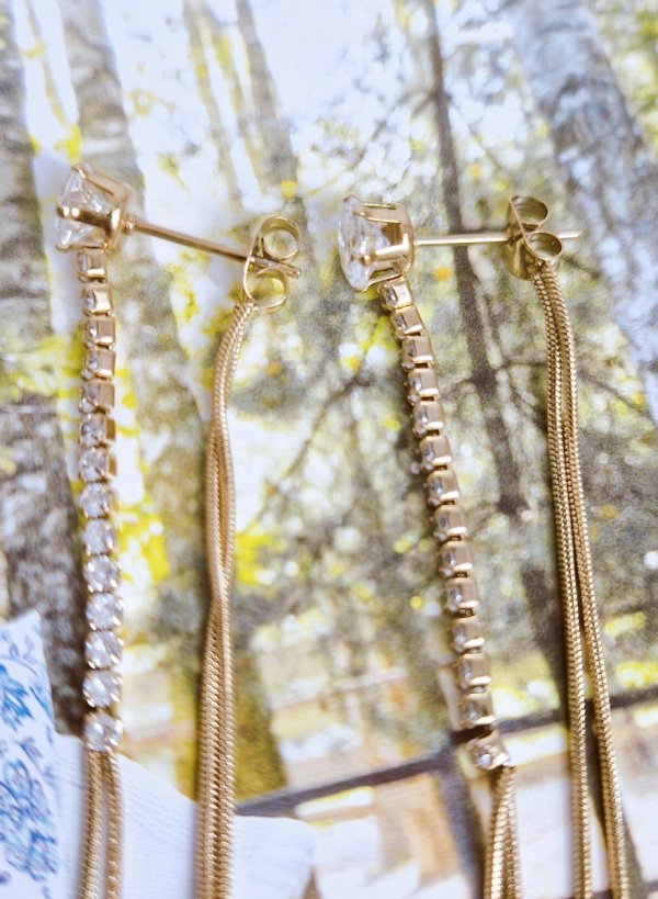 gold earrings made of stainless steel