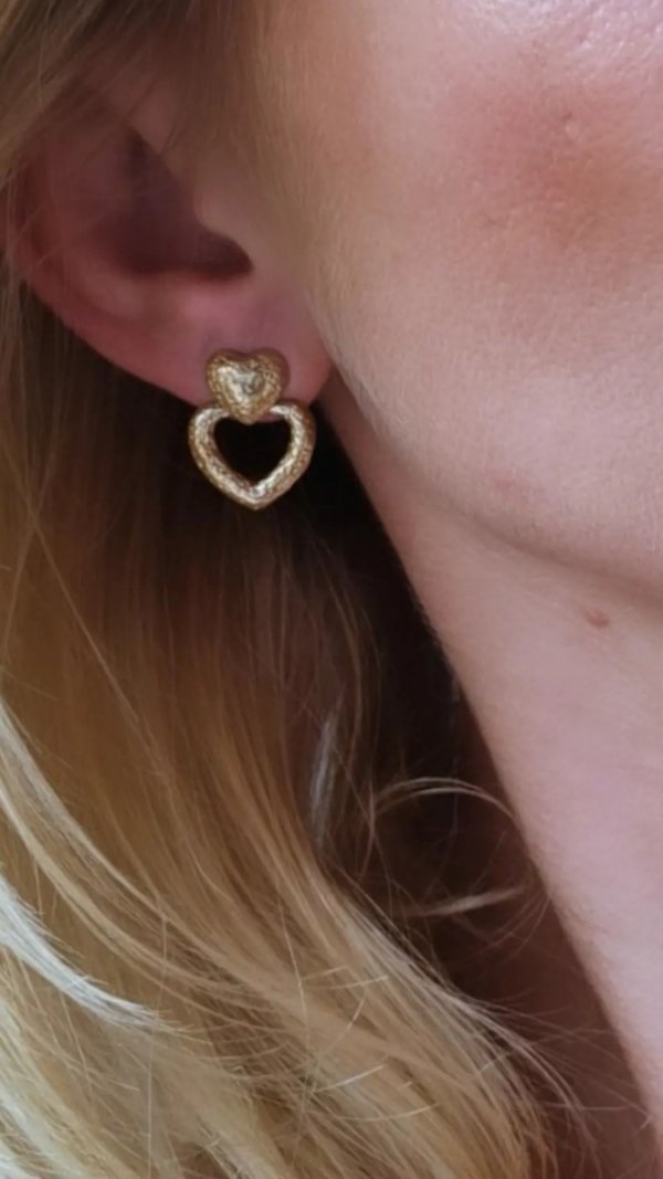 gold earrings made of stainless steel