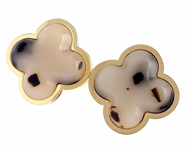 gold earrings made of stainless steel