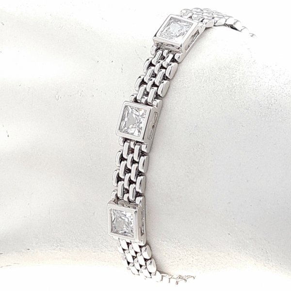 gold bracelet for a gold-plated leg