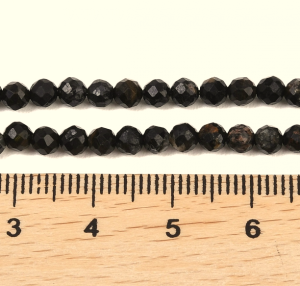3248 Turmalin naturalne pasma koralików z czarnego turmalinu, fasetowane, okrągłe, 3~3,8 mm, otwór: 0,6 mm, ok. 108 szt./pasmo, 14,96"~15,35" (38~39 cm).