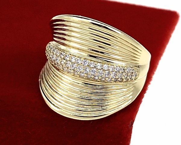 01299 Pierścionek złoty zaręczynowy błyszczący cyrkonie pozłacany 14k