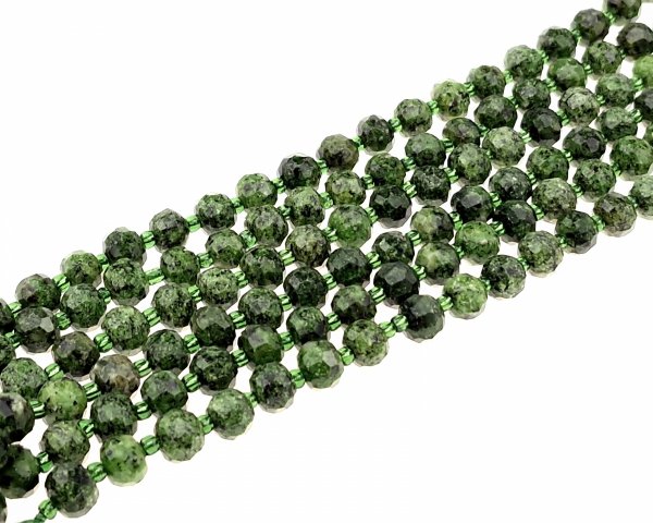 sz312 Naturalne koraliki z jaspisu sezamowego, barwione, fasetowane, rondelle, z koralikami drobnymi, ciemnooliwkowe, 7,5~8x6,5mm, otwór: 1,4mm, około 45~46 szt.