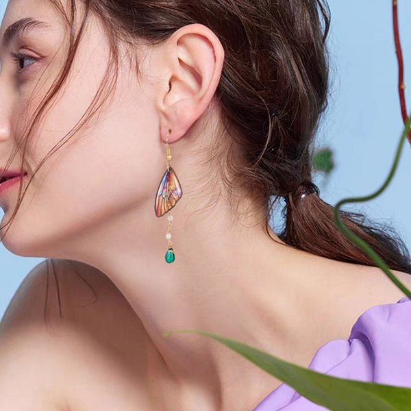 4539 Zawieszki z żywicy w kształcie skrzydeł motyla, 2 pary