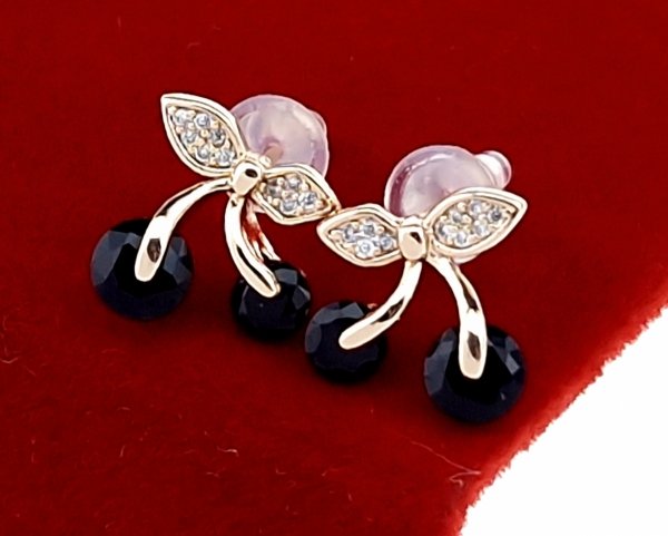 588 Kolczyki złote Austrian Crystal cyrkonia pozłacane 18k Xuping wiśnie wtyczki 