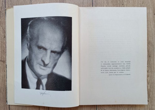 Julian Tuwim Poeziajoj. Versajoj proprajkaj tradukitaj