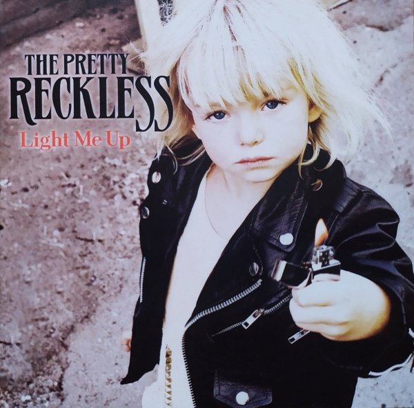 The Pretty Reckless Light Me Up CD