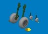 Eduard 6481058 P-40E wheels cross tread Eduard 1/48