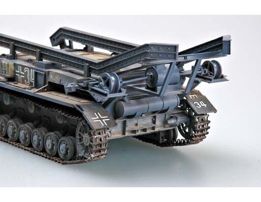 Montage : German Brückenleger IV b 1/35 Trumpeter