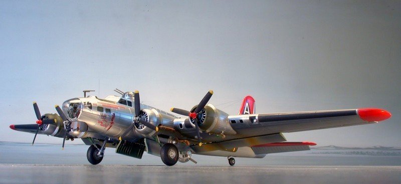 Équipe terrestre du Boeing B-17 'Forteresse volante' 'Battlin Betty' à