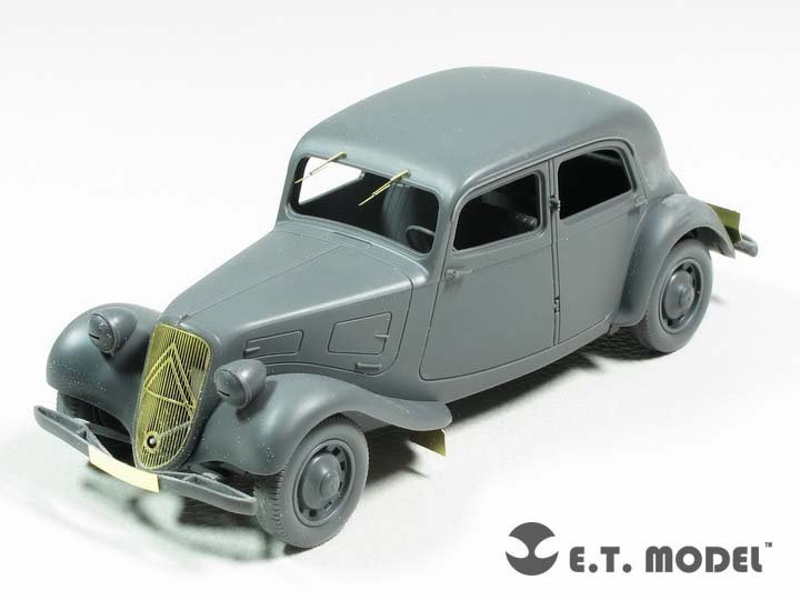 TAMIYA Citroën Traction 11cv WWII - Maquette 1/35 à Monter - Ref. 35301