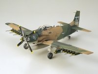 Tamiya 61073 A-1J Skyraider USAF 1/48