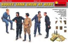 MiniArt 35246 SOVIET TANK CREW AT REST. SPECIAL EDITION (1:35)