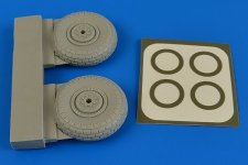 Aires 2207 Il-2m3 wheels & paint masks 1/32