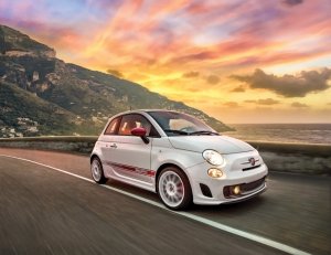 Italeri 3674 500 Abarth 2008 1/24