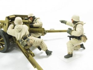 Hobby Fan HF562 GERMAN PAK40 EASTERN FRONT -3 FIGURES