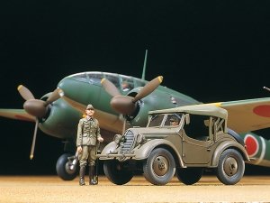 Tamiya 25217 Mitsubishi Ki-46 III Type 100 & 4X4 Light Vehicle Kurogane Set 1/48