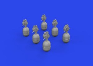 Eduard 672395 WWII USAAF oxygen cylinder A-4 1/72