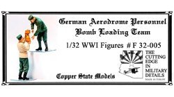 Copper State Models F32-005 German aerodrome personnel bomb loading 1:32