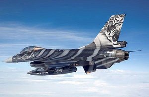 Revell 04691 F-16 MLu Tigermeet 09 (1:72)