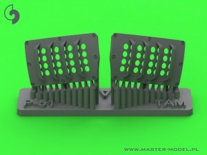 Master AM-32-137 P-51 Mustang - pokrywa wlotu powietrza do gaźnika - typ z żaluzjami dla RAF - wersja A (do modelu Tamiya) 1/32