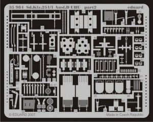 Eduard 35984 Sd. Kfz.251/1 Ausf. D UHU 1/35 AFV Club