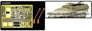 AFV Club TH35009 WWII German Sd.Kfz.251 Ausf.C 1:35