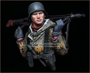 Young Miniatures YM1882 German Machine Gunner Eastern Front WWII 1/10