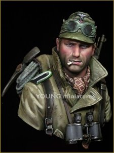 Young Miniatures YM1836 GERMAN GEBIRGSJAGER 1942 1/10