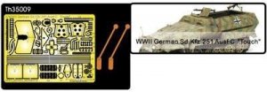 AFV Club TH35009 WWII German Sd.Kfz.251 Ausf.C 1:35
