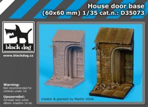 Black Dog D35073 House door base 1/35