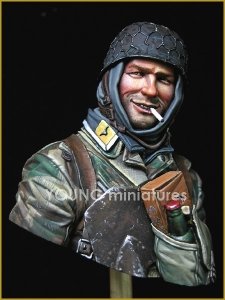 Young Miniatures YM1828 German Fallschirmjager Ardennes 1944 1/10