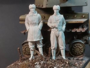 Panzer Art FI35-183 German tank officers in winter coat set 1/35