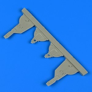 Quickboost QB48804 Ki-61-ld Hien undercarriage covers Tamiya 1/48