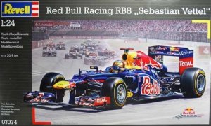 Revell 07074 Red Bull Racing RB8 Sebastian Vettel (1:24)