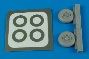 Aires 7217 Mi-17 Hip H wheels paint masks 1/72 Hobby Boss