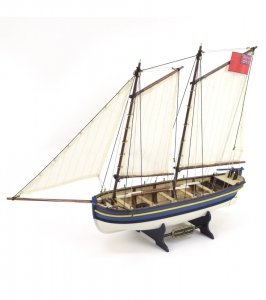 ARTESANIA LATINA 19005 Captain's Longboat HMS Endeavour 2022 1/50