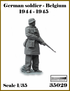 Ardennes Miniature 35029 GERMAN SOLDIER - BELGIUM 1944-1945 1/35