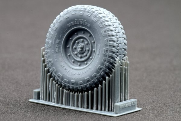 ScaleX WM 35002 HMMWV MT/R 12-bolt Ordinary wheel set (for Academy, ICM) 1/35
