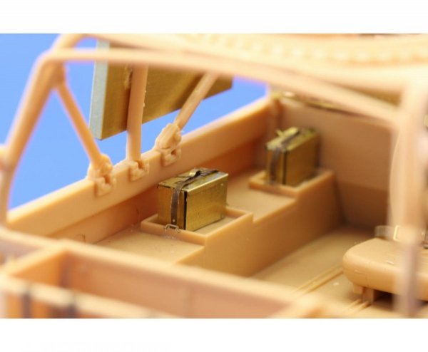 Eduard 36193 Defender XD Wolf W. M.I. K. Ammo Boxes 1/35 Hobby Boss
