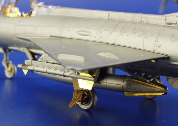 Eduard 73260 MiG-21F-13 Fishbed C 1/72 REVELL